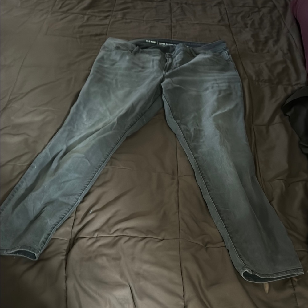 Grey jeans